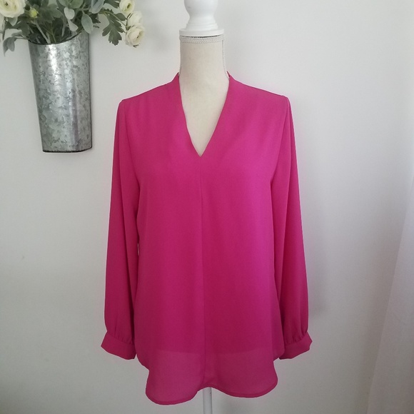 Violet & Claire Tops - Violet+Claire | Magenta Blouse Cuffed Sleeves /A21 Violet & Claire Tops - Violet+Claire | Magenta Blouse Cuffed Sleeves /A21